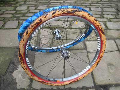 Sweetskinz coloured tyre 
